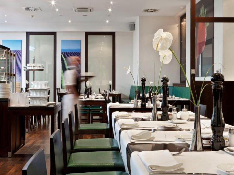 Livin Residence By Flemings Wien Esterno foto