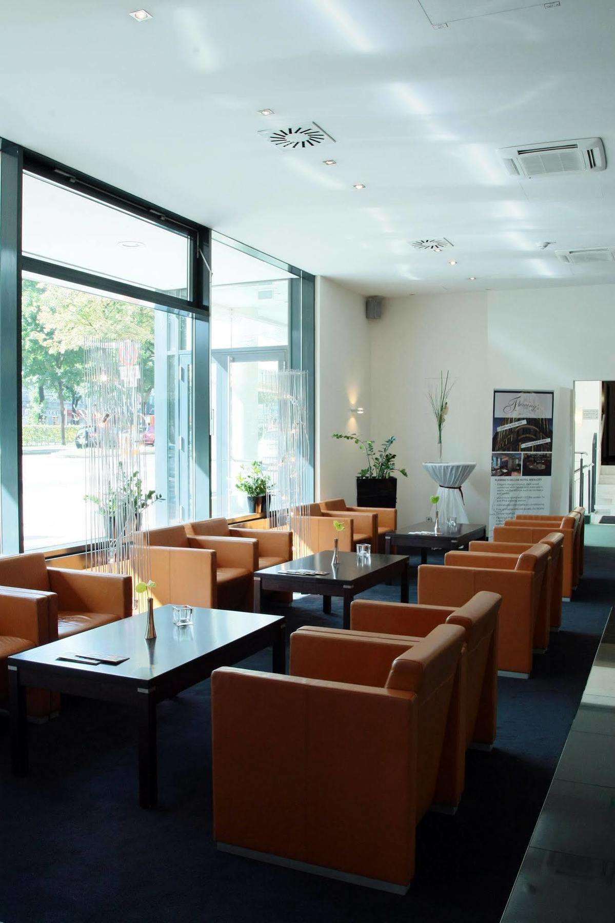 Livin Residence By Flemings Wien Esterno foto